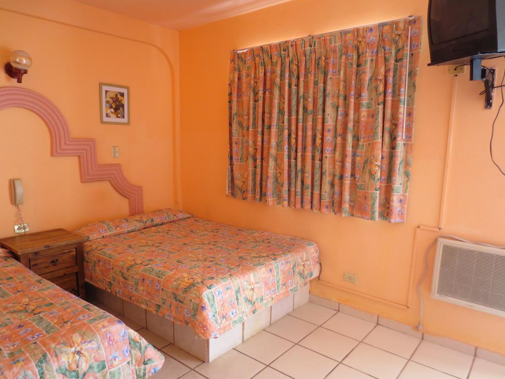 Hotel Plaza Penasco Puerto Peñasco Oda fotoğraf